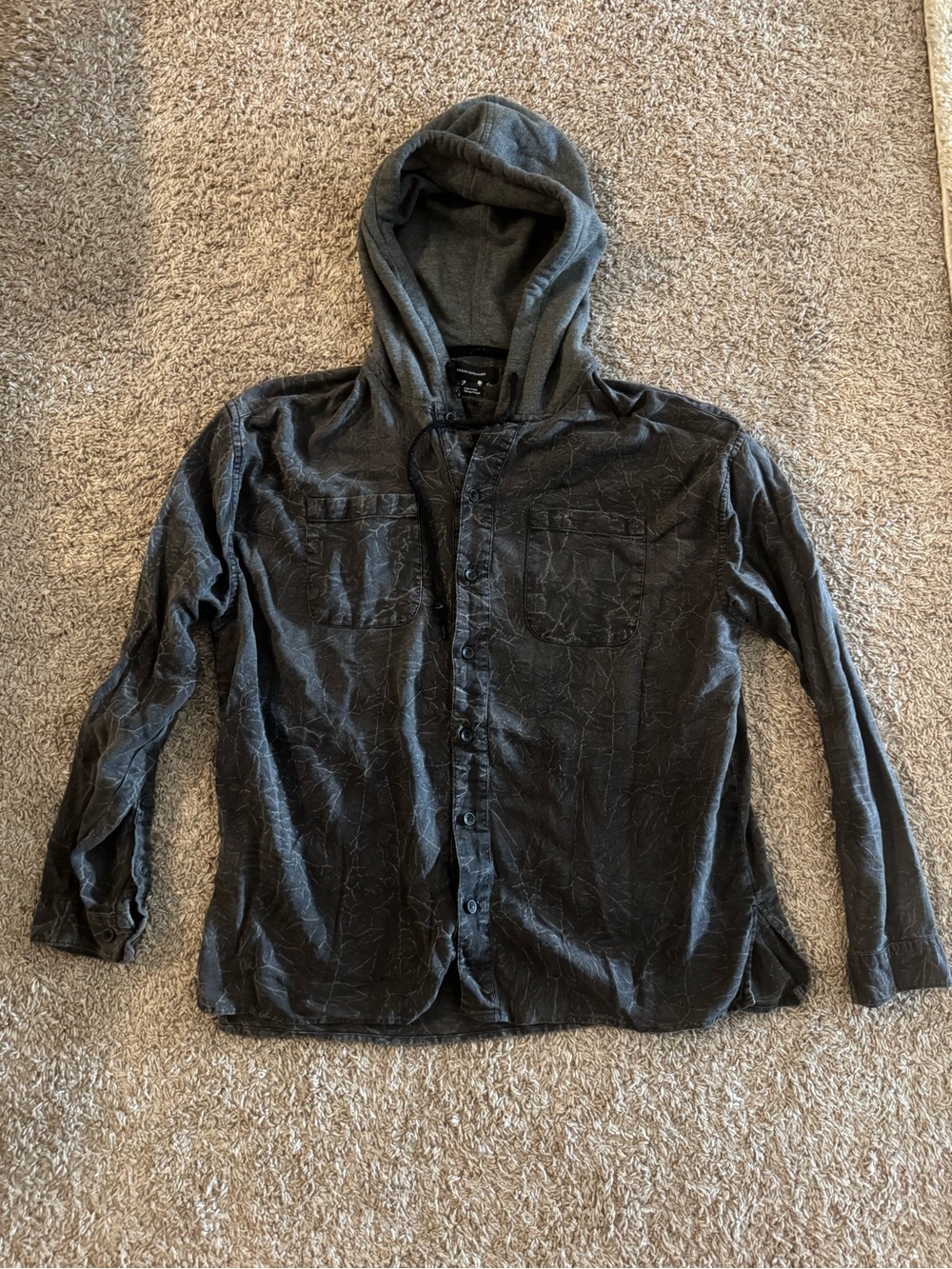 Men's Hooded Button-Up Shirt Jacket in Charcoal Gray Urban outfitters
